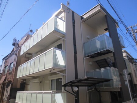 レオネクスト町屋外観写真