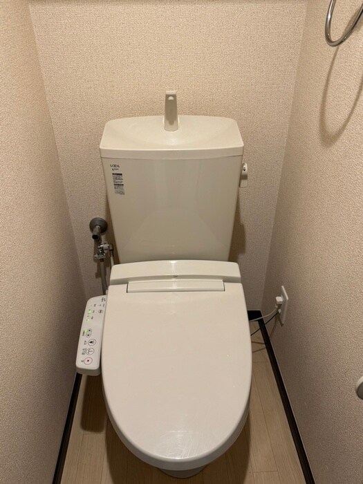 物件内観写真11　(トイレ)