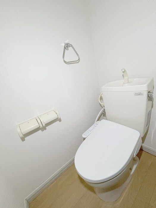 物件内観写真13　(トイレ)