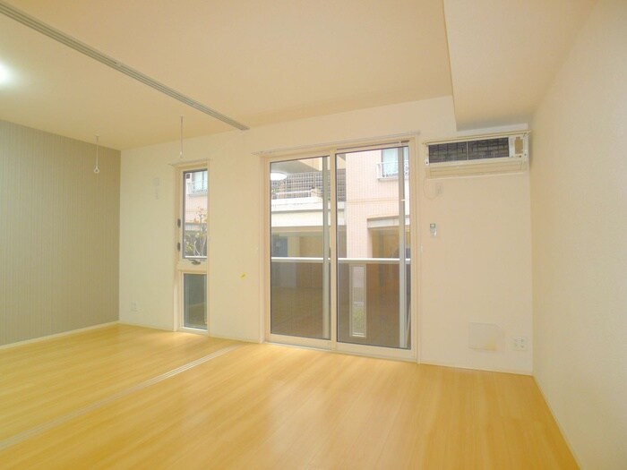 物件内観写真10　(ベランダ・バルコニー)