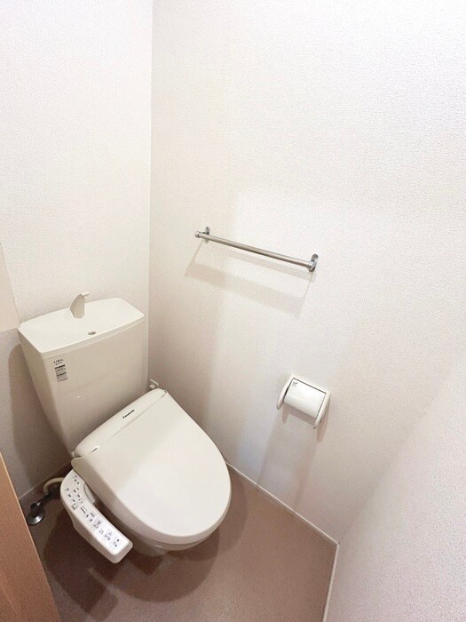 物件内観写真14　(トイレ)