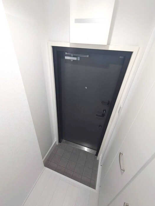 物件内観写真14　(玄関)