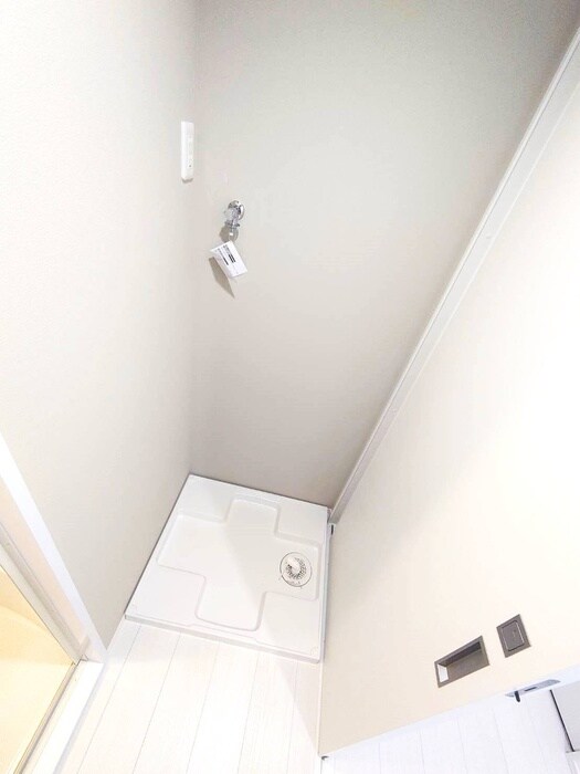 物件内観写真17　(洗濯機置場)