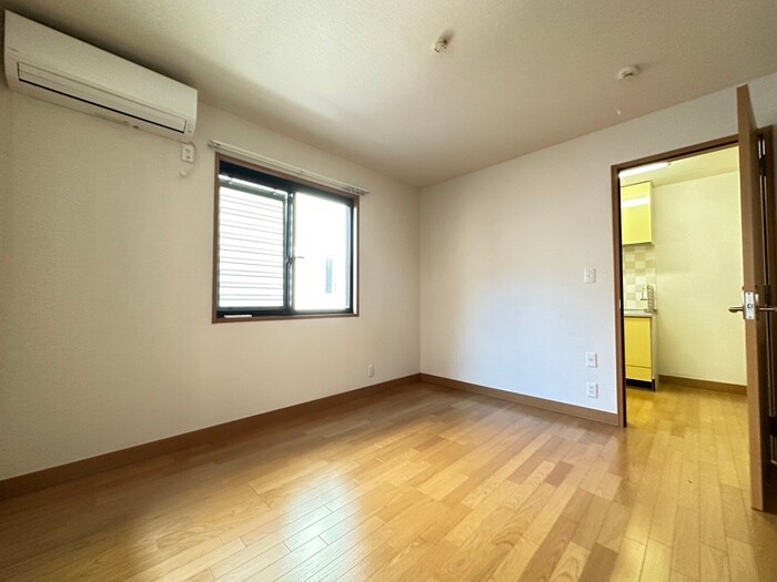 物件内観写真6　(居室)