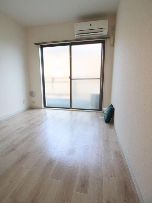 物件内観写真19　(居室)