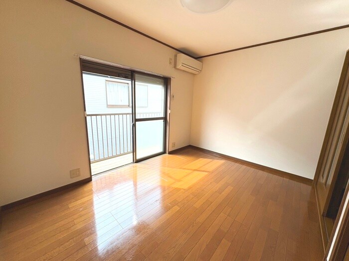 物件内観写真9　(居室)