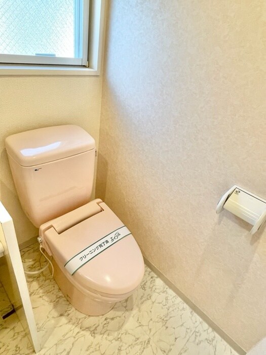 物件内観写真14　(トイレ)