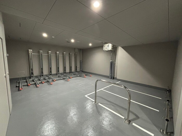 物件外観写真5　(駐輪場)