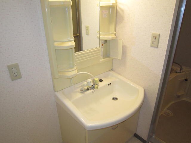 物件内観写真9　(洗面)
