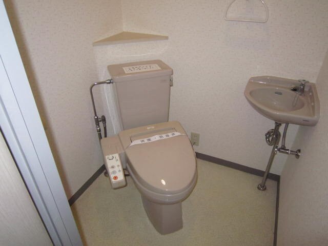 物件内観写真11　(トイレ)