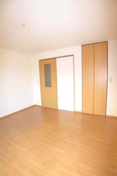 物件内観写真5　(居室)