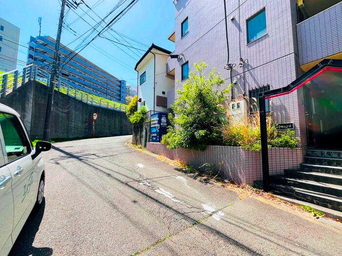 物件外観写真6　(周辺環境)