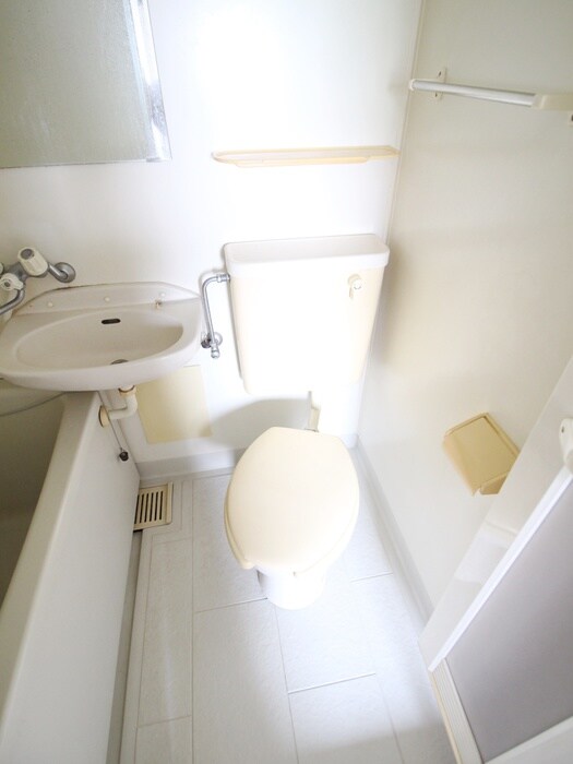 物件内観写真12　(トイレ)