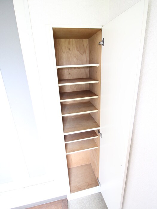 物件内観写真14　(靴箱)