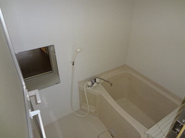 物件内観写真8　(バス／シャワールーム等)