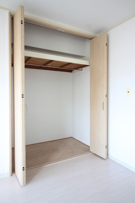 物件内観写真13　(収納)