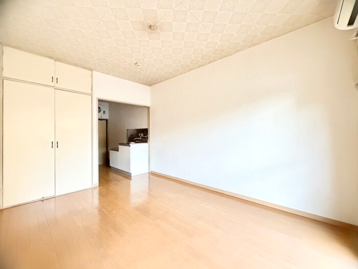 物件内観写真18　(居室)