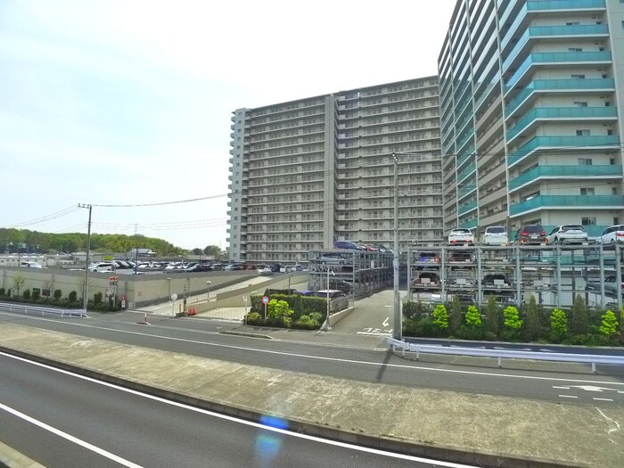 物件内観写真22　(室内からの展望)