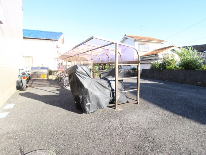 物件外観写真3　(駐輪場)