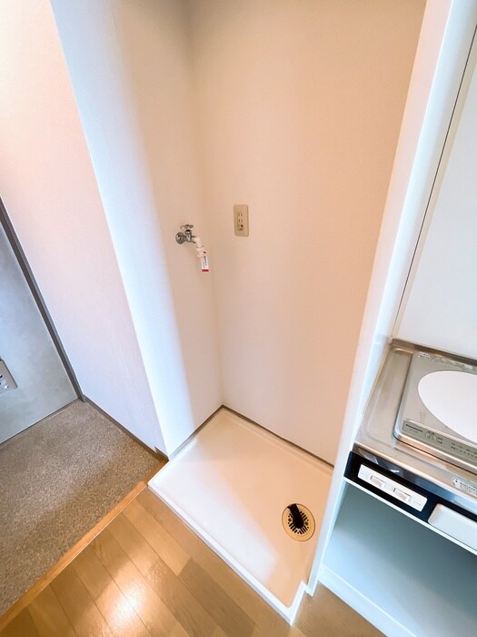 物件内観写真13　(洗濯機置場)