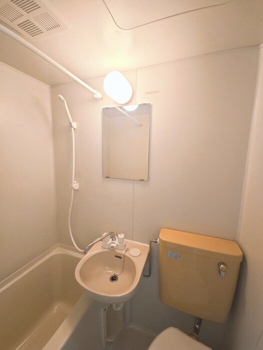 物件内観写真16　(洗面)