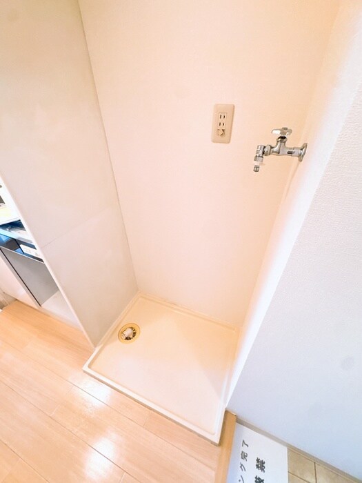 物件内観写真18　(洗濯機置場)