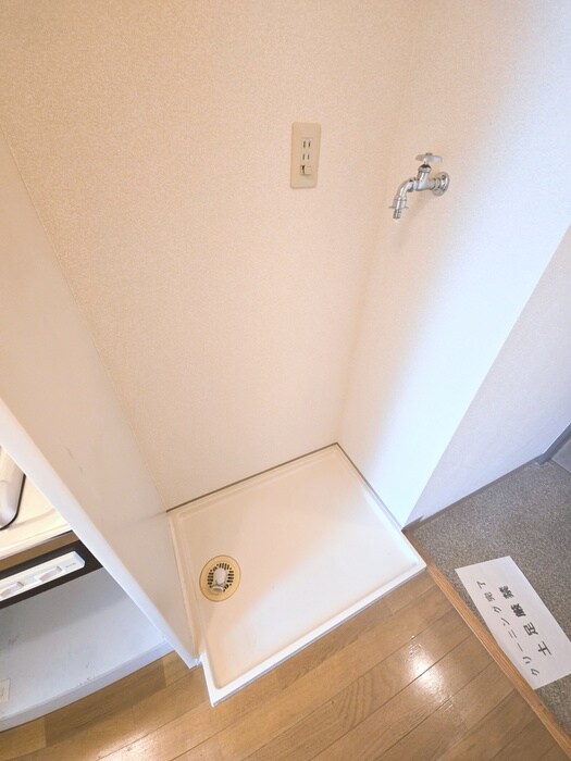 物件内観写真19　(洗濯機置場)