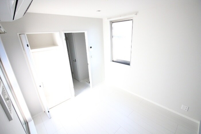 物件内観写真10　(居室)