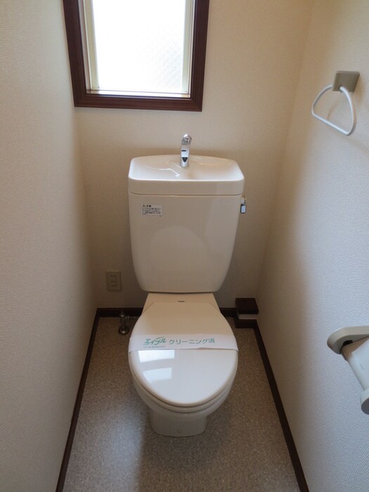 物件内観写真14　(トイレ)