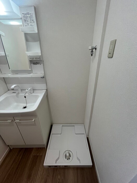 物件内観写真14　(洗濯機置場)