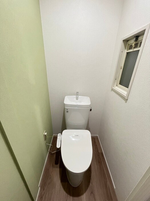 物件内観写真16　(トイレ)