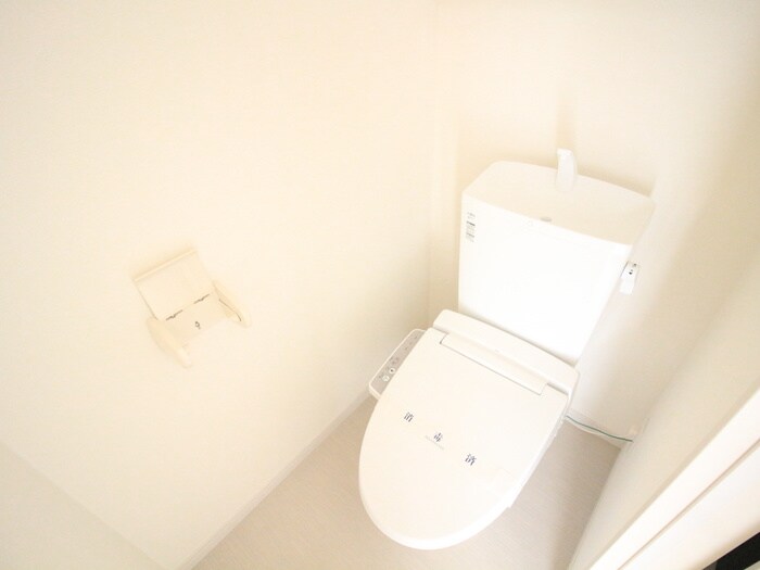 物件内観写真6　(トイレ)