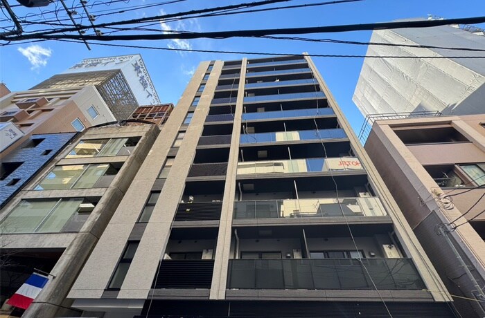 ﾌﾟﾗｳﾄﾞﾌﾗｯﾄ三越前ｲｰｽﾄの外観写真