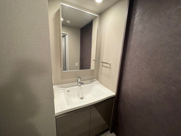 物件内観写真12　(洗面)
