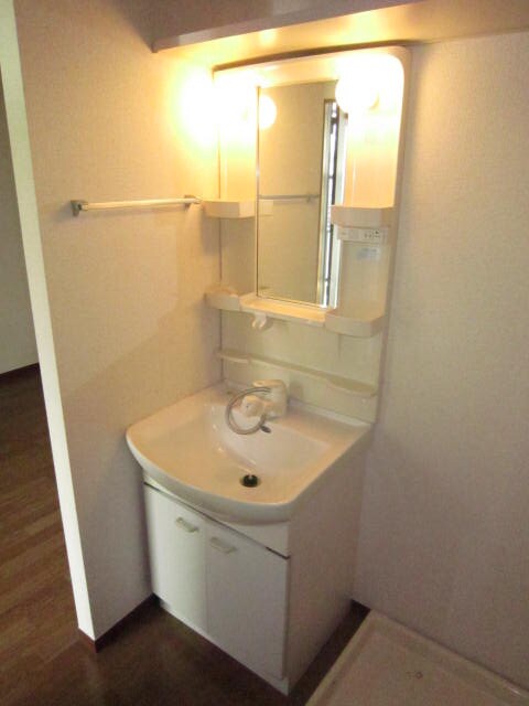 物件内観写真7　(洗面)