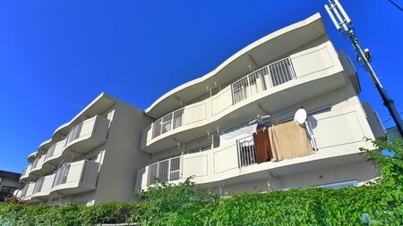 市川クロ－バ－ハイツ中臺外観写真
