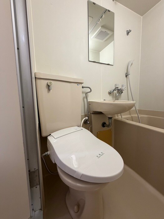 物件内観写真11　(トイレ)