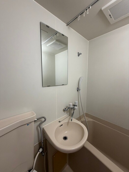 物件内観写真12　(洗面)