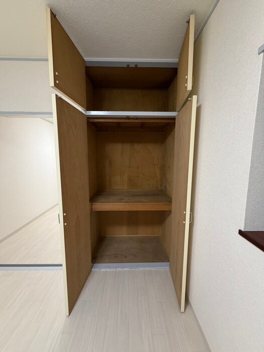 物件内観写真13　(収納)