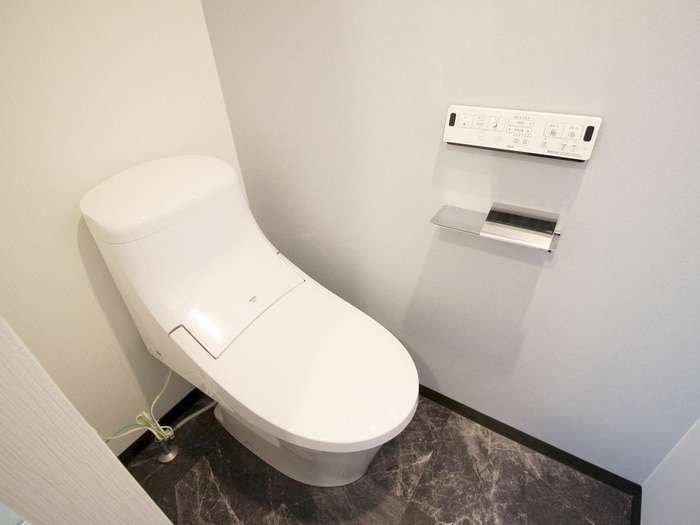 物件内観写真14　(トイレ)