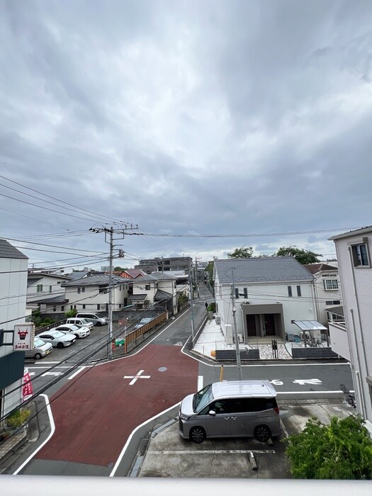 物件内観写真13　(室内からの展望)