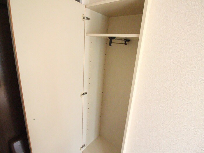 物件内観写真11　(収納)