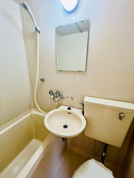 物件内観写真13　(洗面)