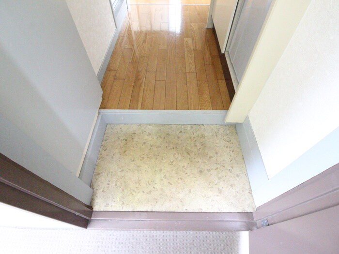 物件内観写真15　(玄関)