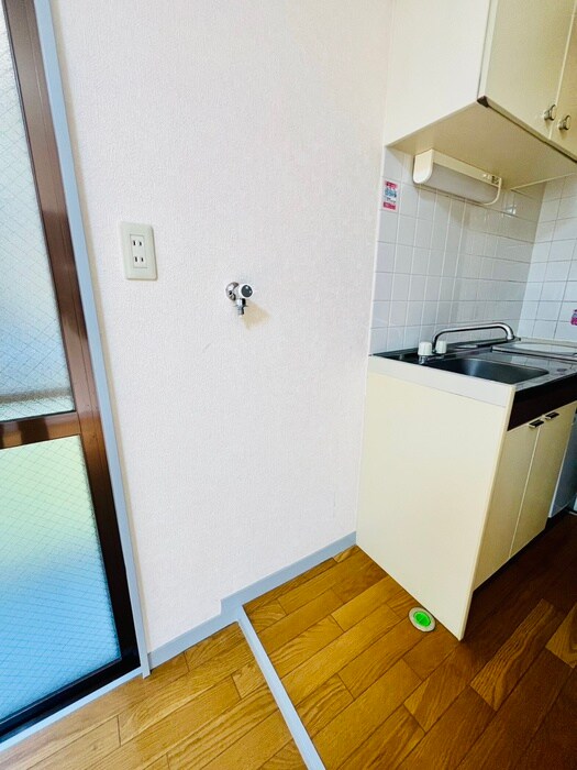 物件内観写真15　(洗濯機置場)