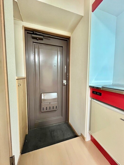 物件内観写真15　(玄関)