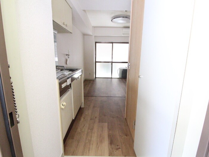 物件内観写真20　(廊下)