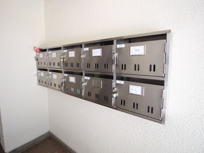 物件外観写真4　(建物設備)