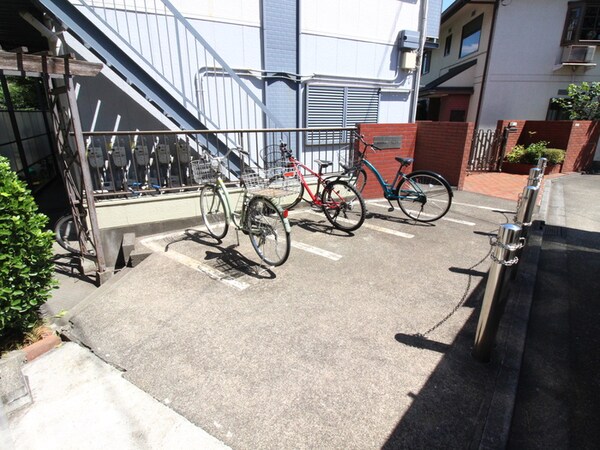 駐輪場