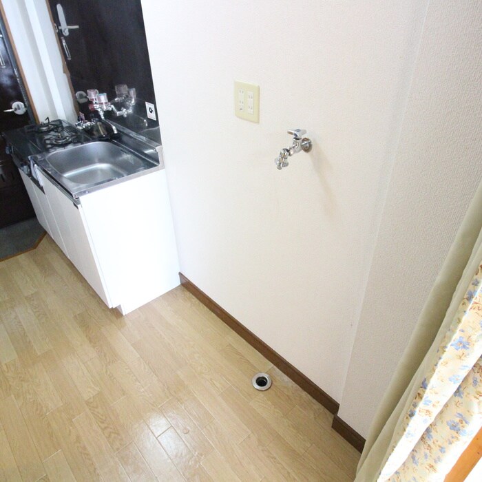 物件内観写真20　(洗濯機置場)